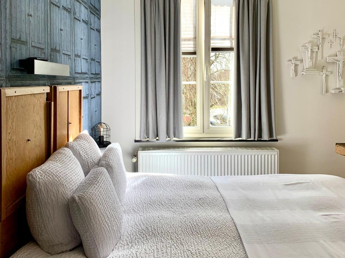 Hotel Au Nom De Dieu Dilsen Stokkem Bagian luar foto