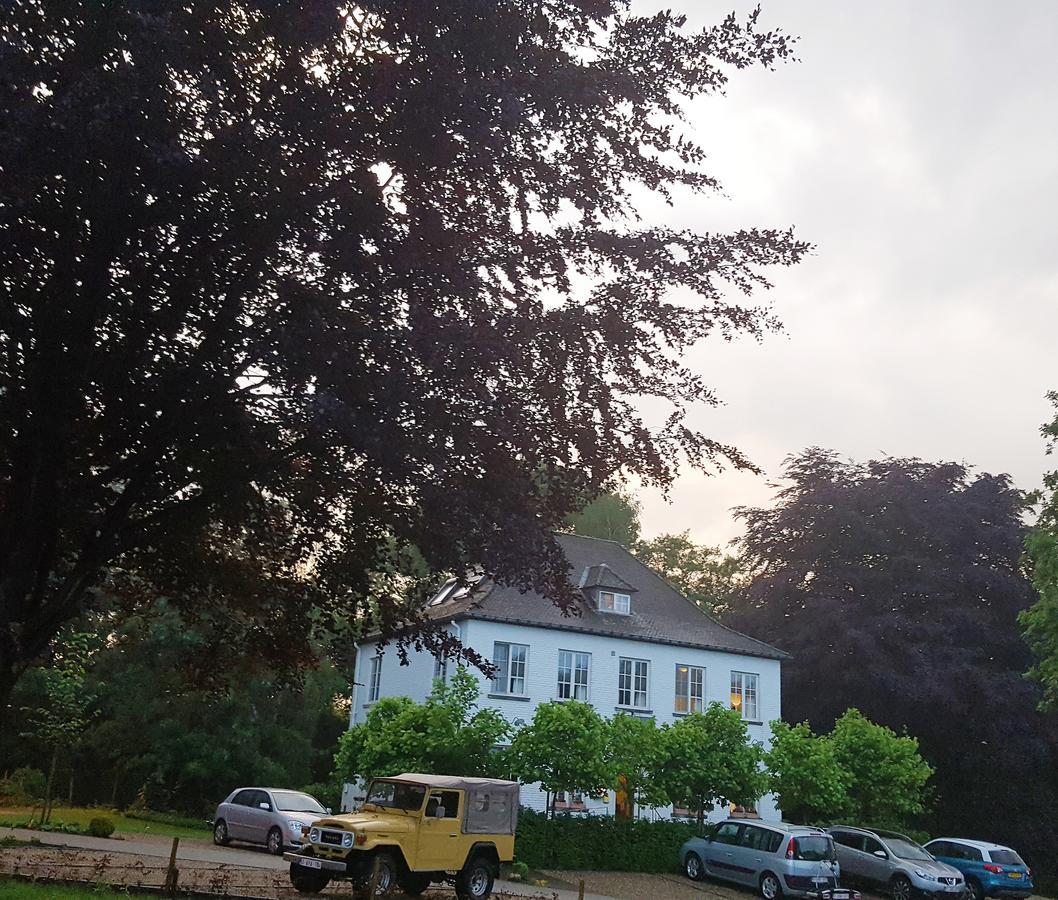 Hotel Au Nom De Dieu Dilsen Stokkem Bagian luar foto
